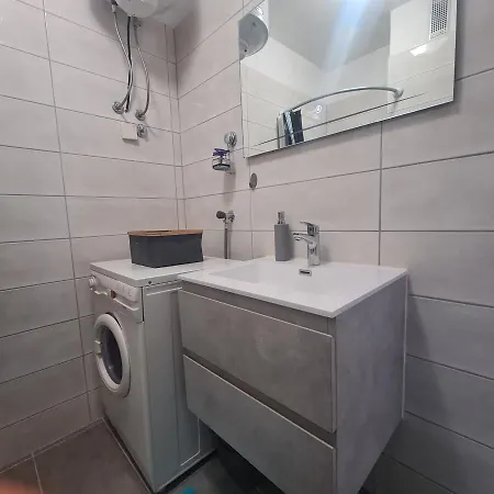 Apartment Zora Knin Exterior photo